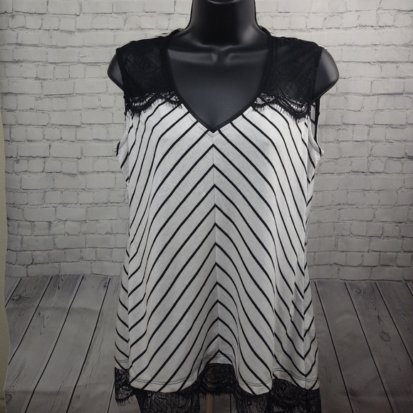 White House Black Market Tops - White House Black Market Sleeveless Top Small